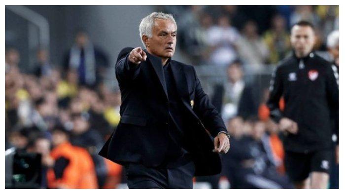 Mourinho Eyes Winning Finish as Fenerbahçe Host Konyaspor